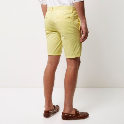Yellow slim fit schino shorts